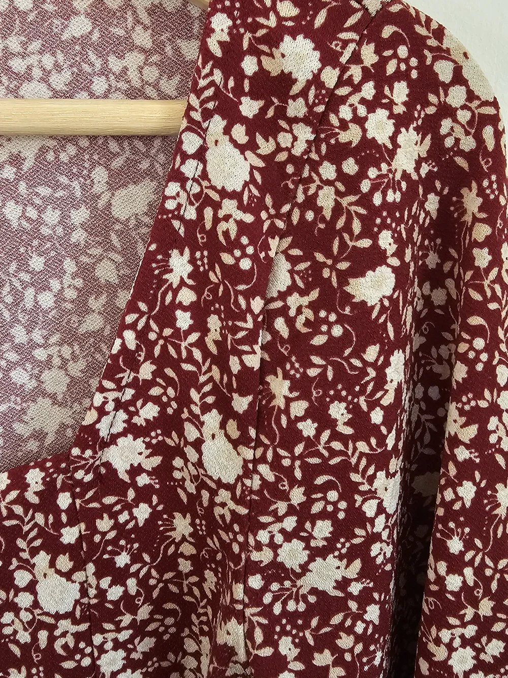 LUSH Maroon Floral Long Sleeve Crop Top - Picture 6 of 8